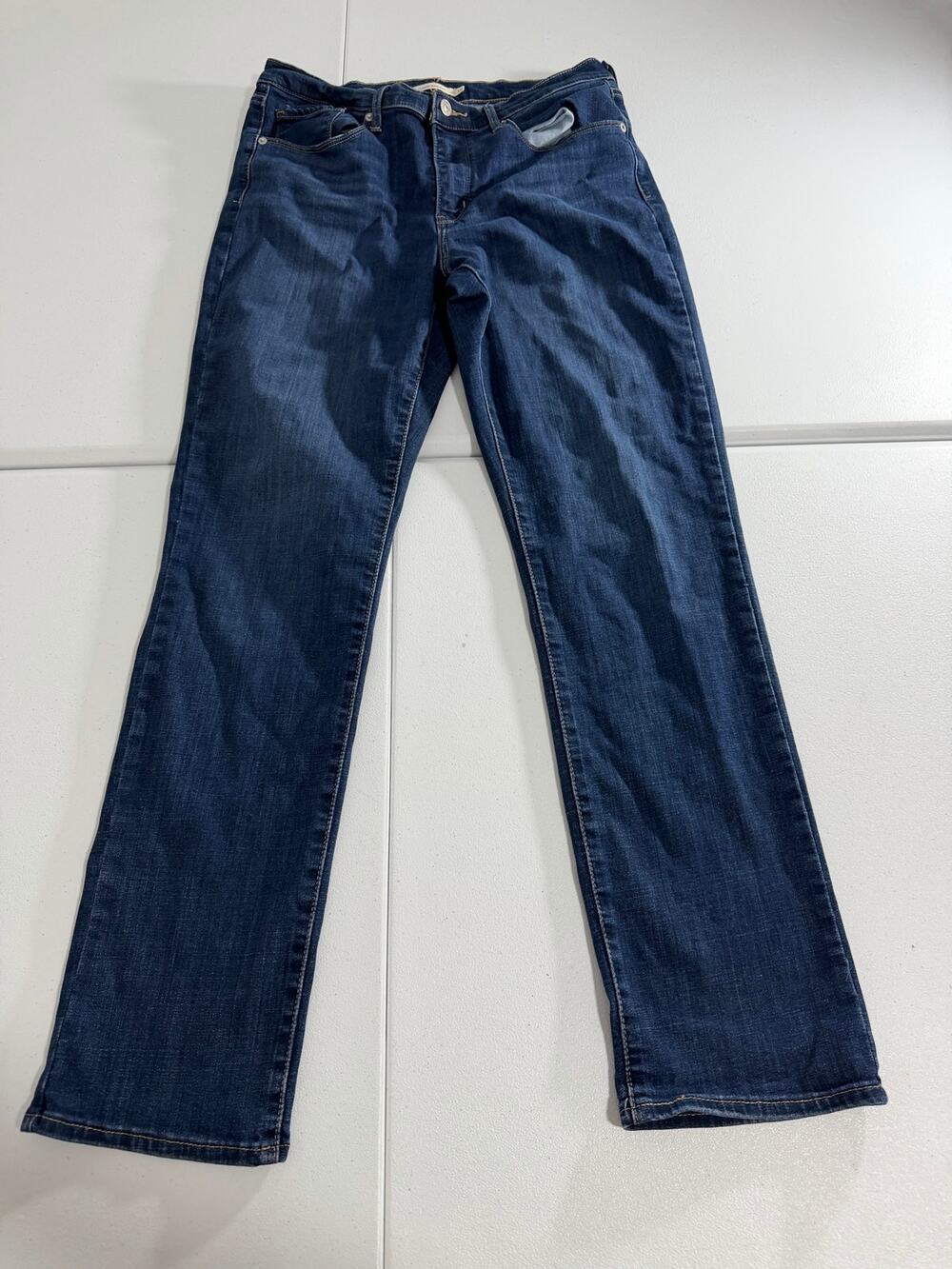Levi’s Classic Straight Jeans Womens 10 Dark Wash Mid Rise Denim